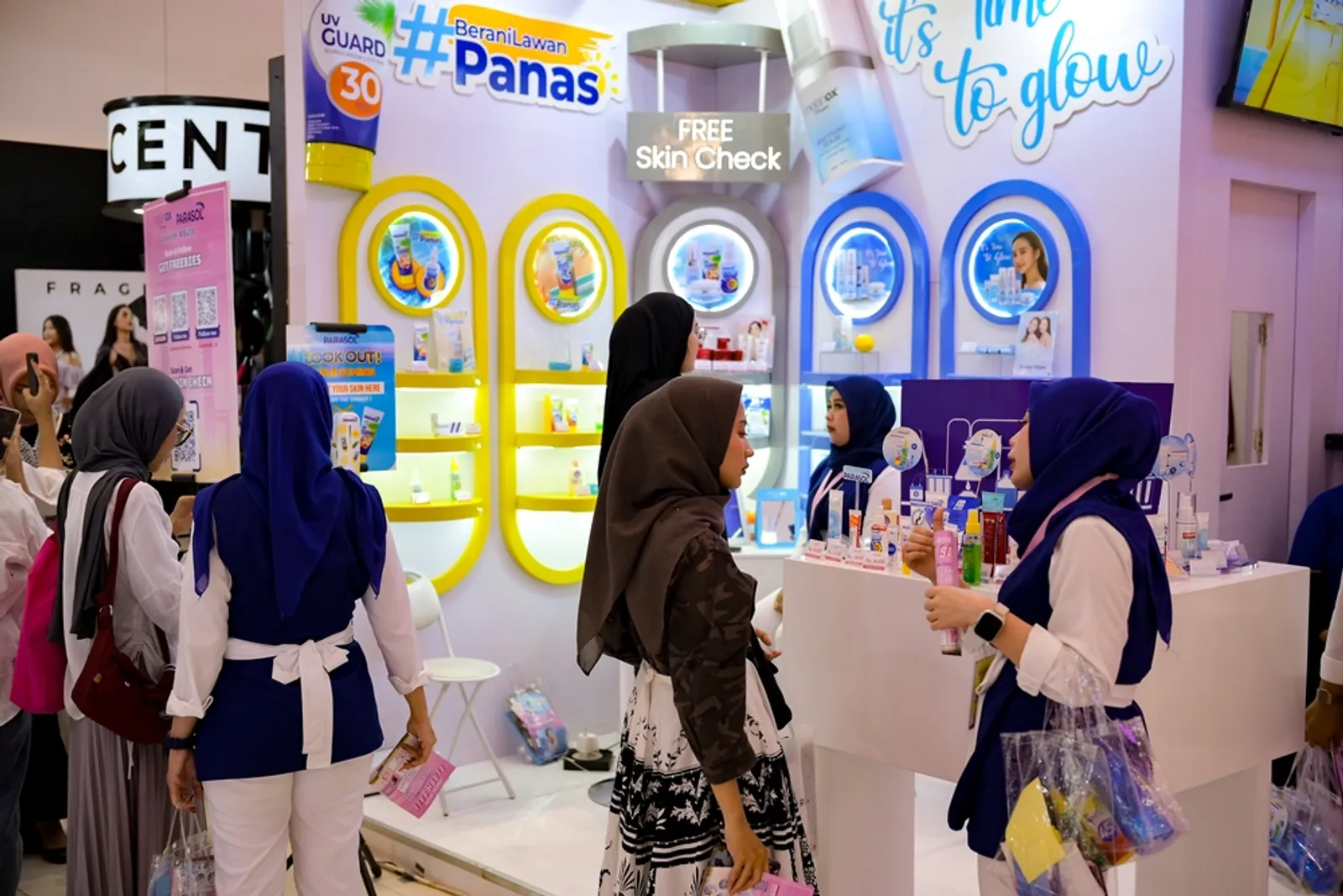 Bertabur Diskon! Intip Keseruan Flash Sale di BFA Surabaya Hari Ketiga