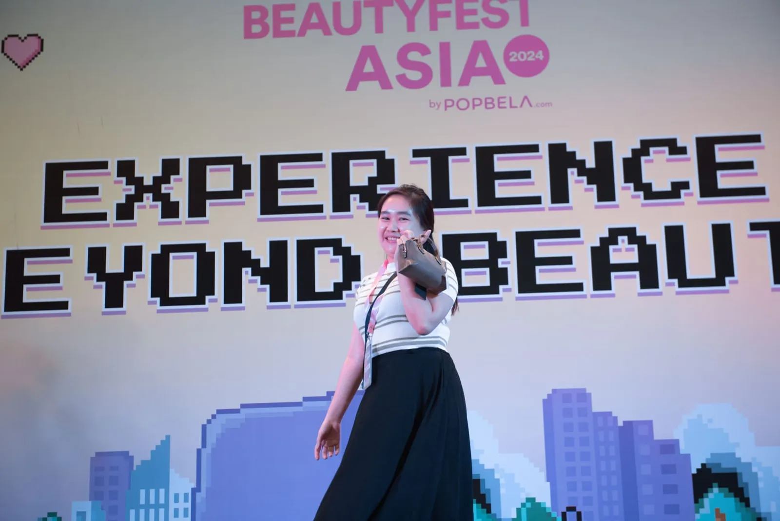 Sengit! Ini Keseruan Lelang Beautyfest Asia Surabaya 2024 Day 3