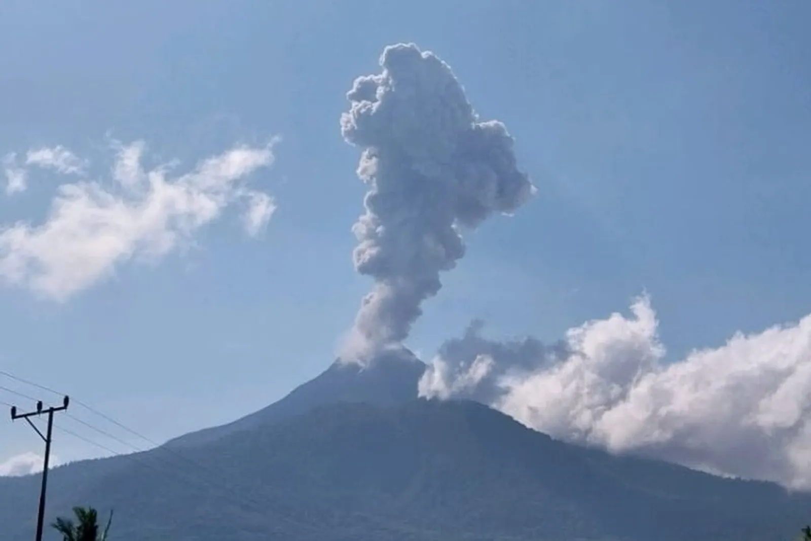 Fakta Meletusnya Gunung Lewotobi Laki-Laki, 10 Orang Meninggal Dunia