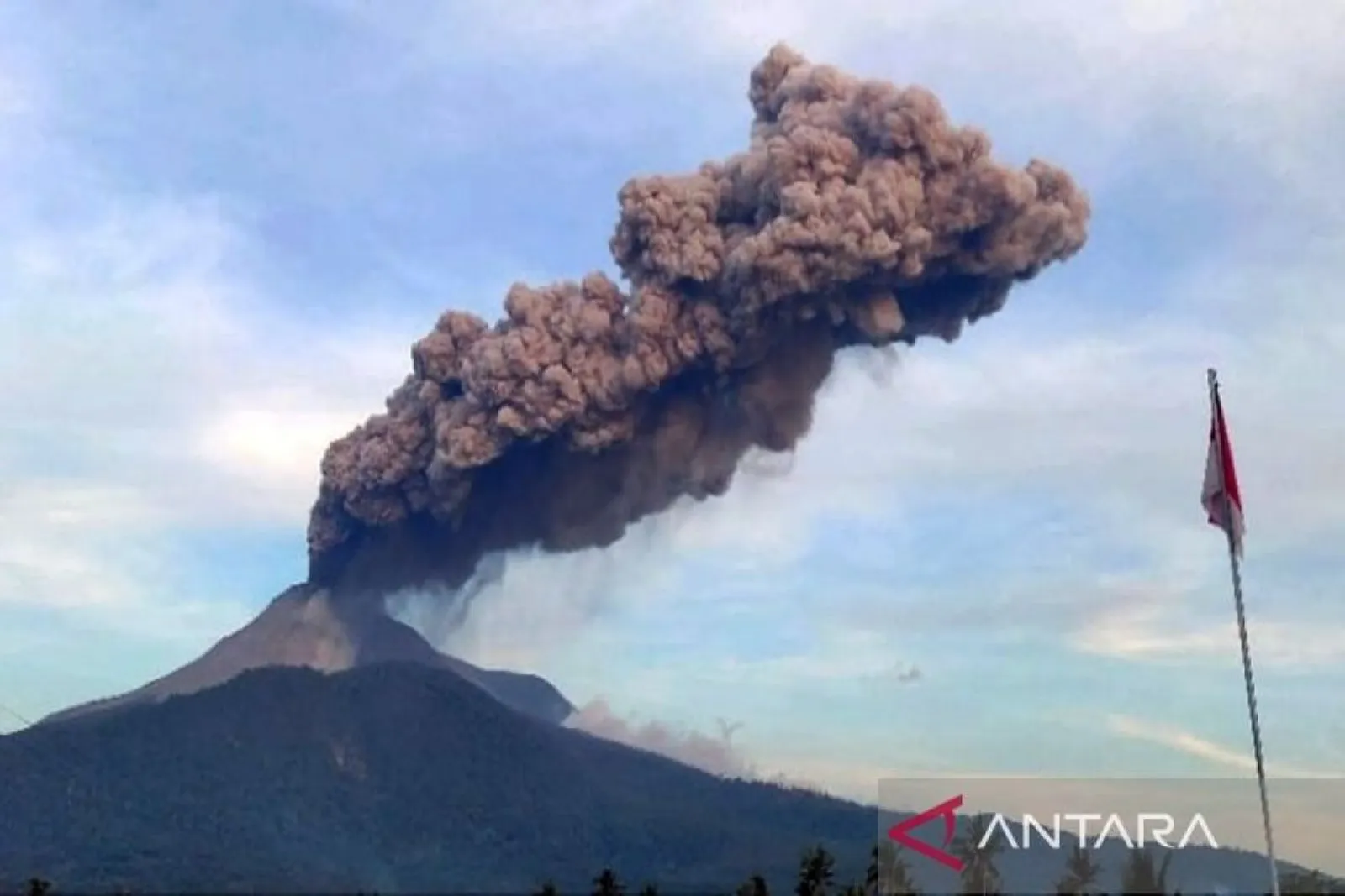 Fakta Meletusnya Gunung Lewotobi Laki-Laki, 10 Orang Meninggal Dunia