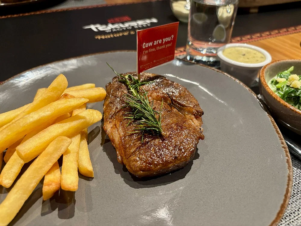 Private Selection Steak Hotel by HOLYCOW!, Rasa Nikmat Wagyu Lokal