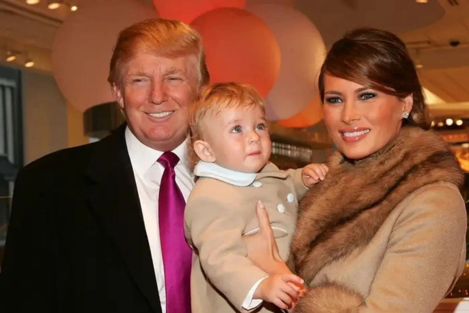 Kisah Cinta Donald Trump dan Melania, Penuh dengan Lika-liku!