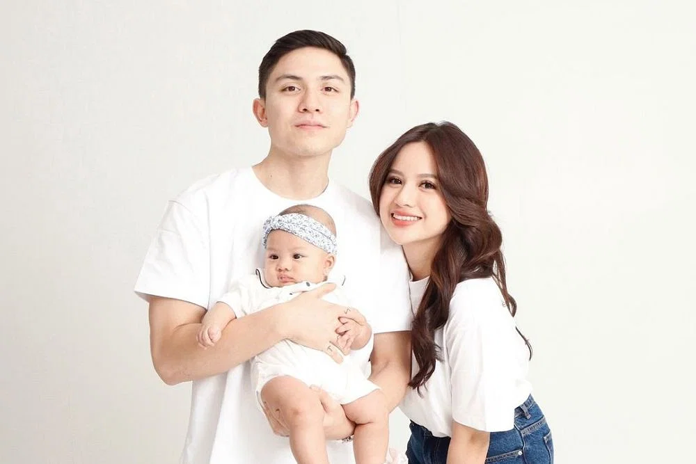 Makin Lengkap! 15 Artis yang Dikaruniai Anak Pertama di Tahun 2024