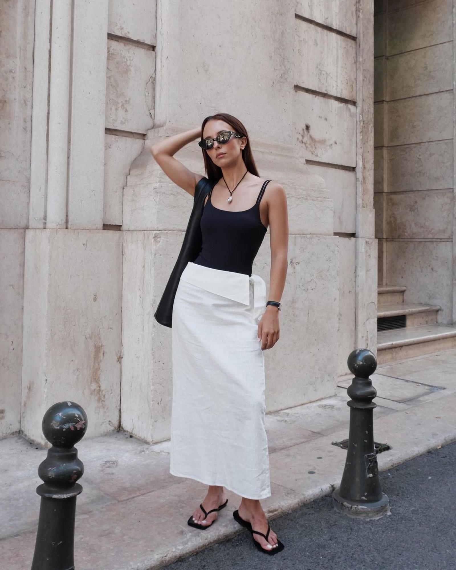 Spaghetti Strap Tank Top Outfit, Sederhana tapi Tetap Stylish