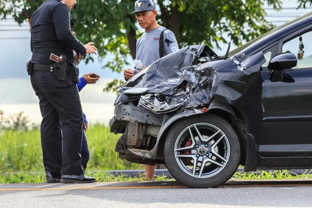 12 Hal yang Harus Dilakukan Saat Mengalami Kecelakaan Kendaraan