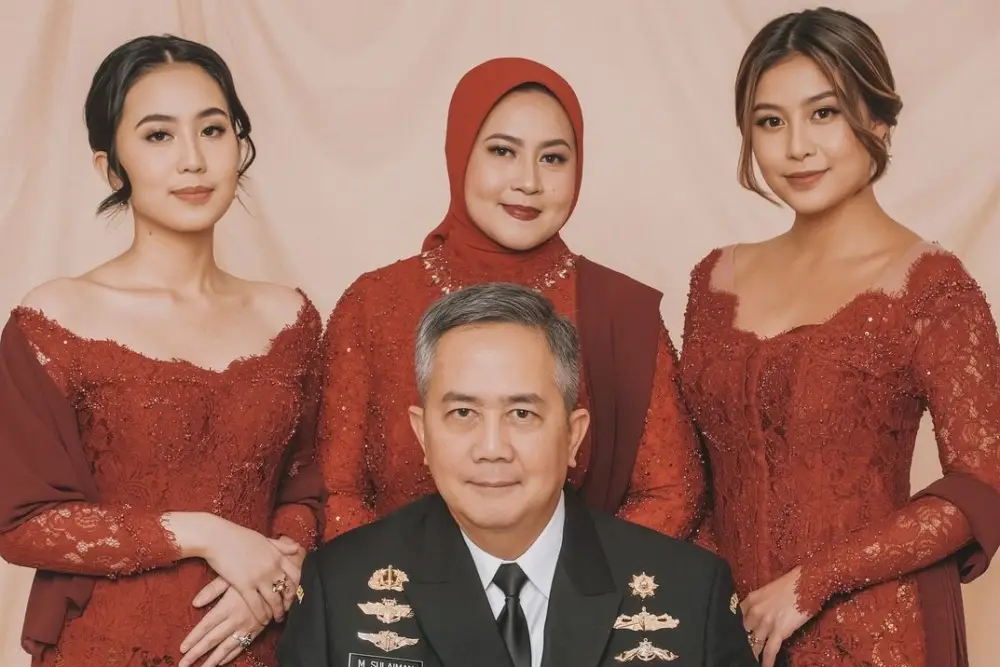 7 Fakta Keluarga Awkarin, Lahir dari Orang Tua TNI dan Dokter