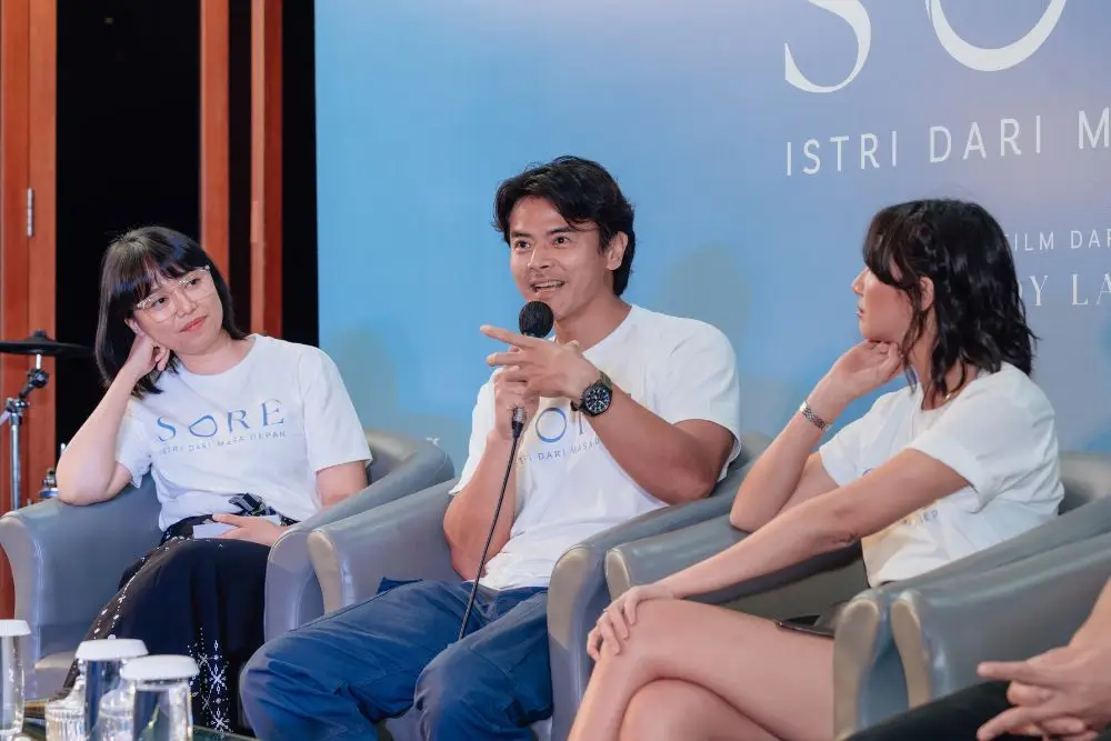 5 Fakta dan Sinopsis Film ‘Sore: Istri dari Masa Depan’