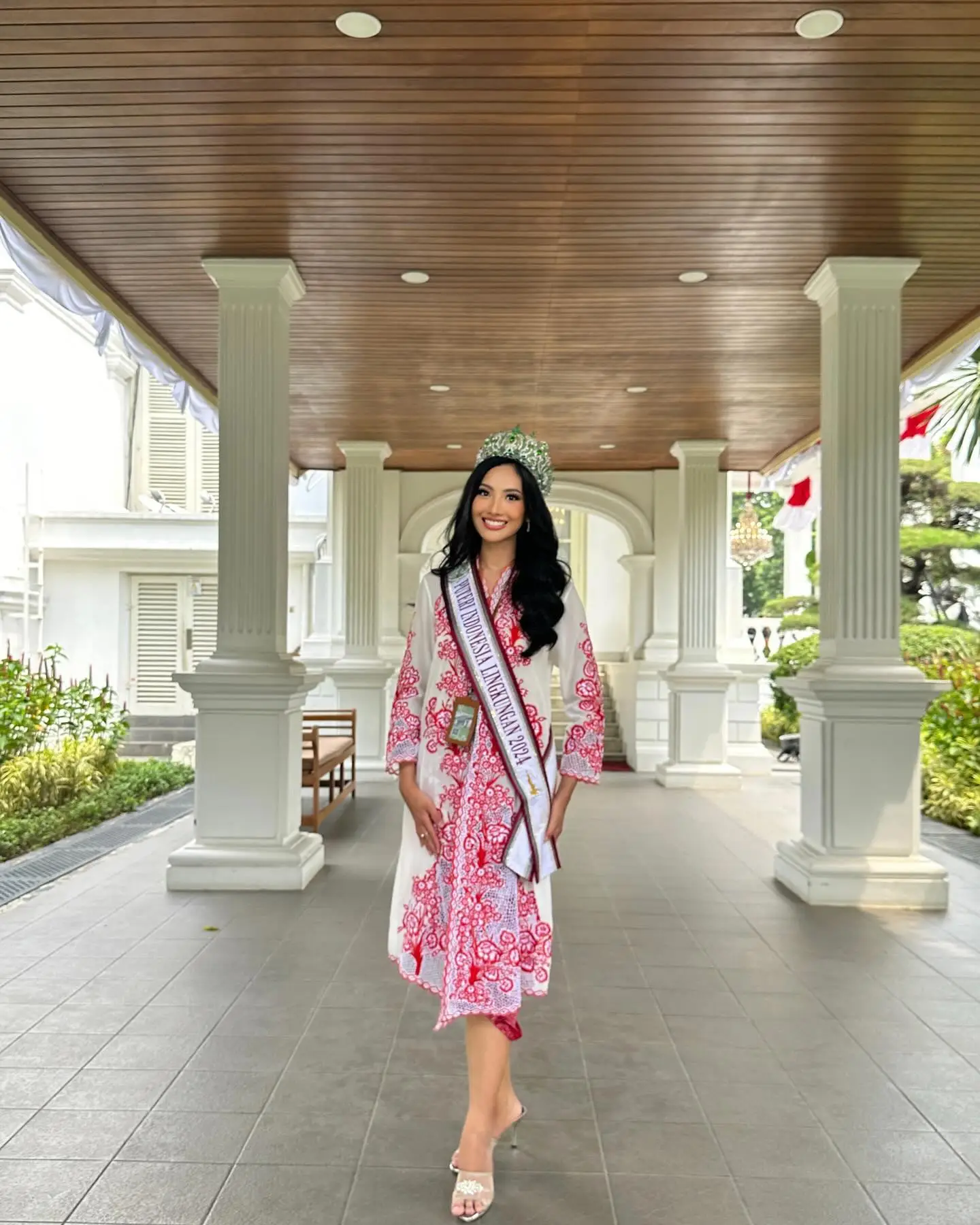 Gaya Anggun Sophie Kirana, Runner Up 4 Miss International 2024