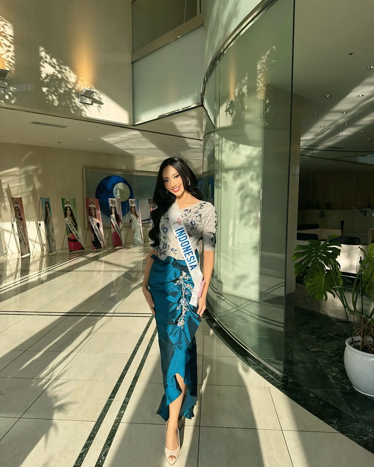 Gaya Anggun Sophie Kirana, Runner Up 4 Miss International 2024