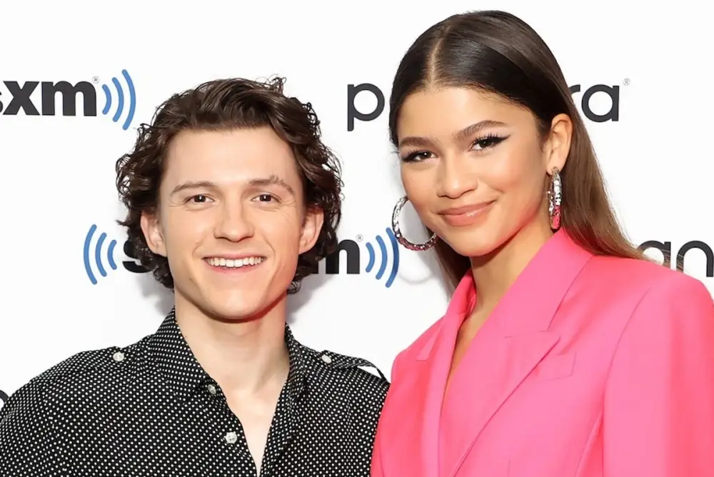 5 Perempuan yang Pernah Dekat dengan Tom Holland, Kini Pacari Zendaya