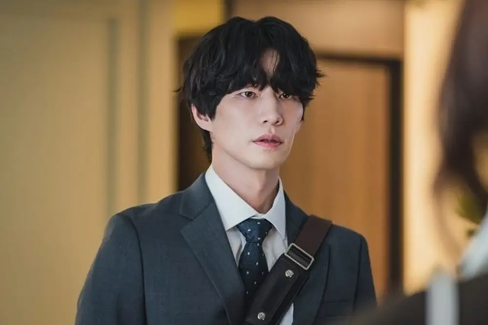 Terungkap! Song Jae Rim Sempat Diteror Sasaeng Fans Sebelum Meninggal