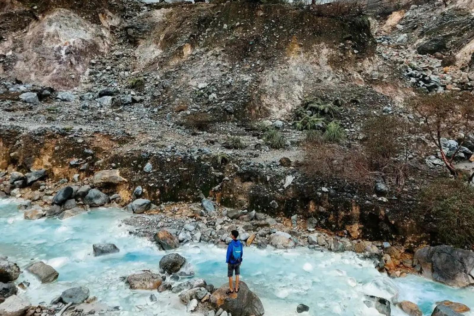 Kawah Ratu Gunung Salak: Daya Tarik, Rute, dan Harga Tiket Masuk