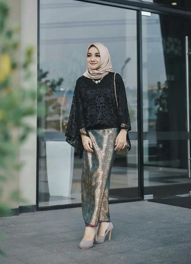 8 Model Rok Songket Kekinian untuk Pelengkap Baju Pesta