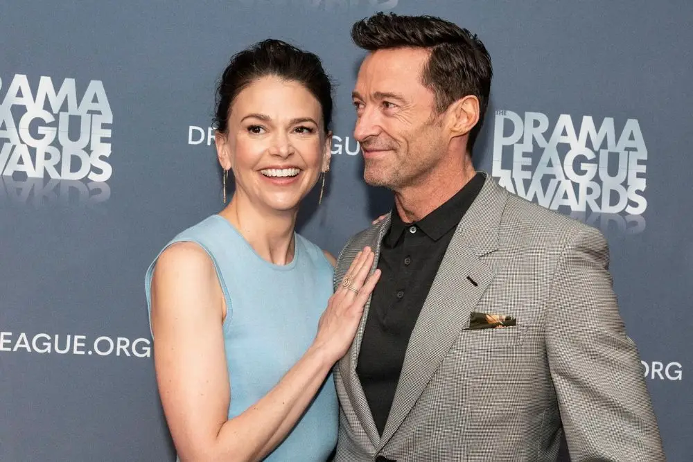 Hugh Jackman dan Sutton Foster Dirumorkan Selingkuh, Ini Faktanya!