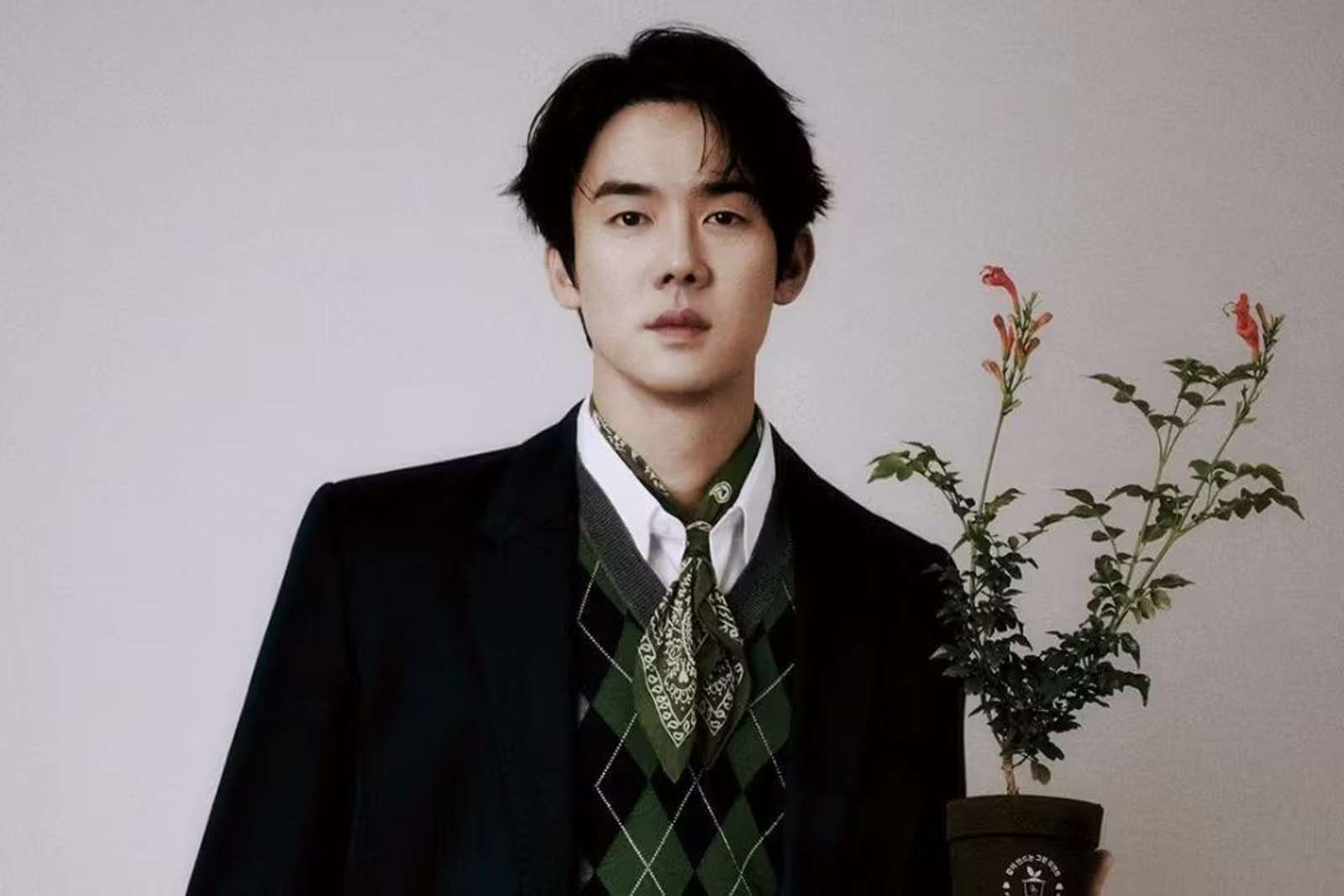 6 Fakta Keluarga Yoo Yeon Seok, Aktor 'When the Phone Rings'