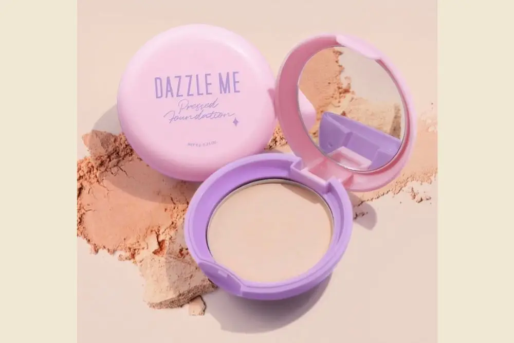 Rekomendasi Bedak DAZZLE ME untuk Kulit Sawo Matang 