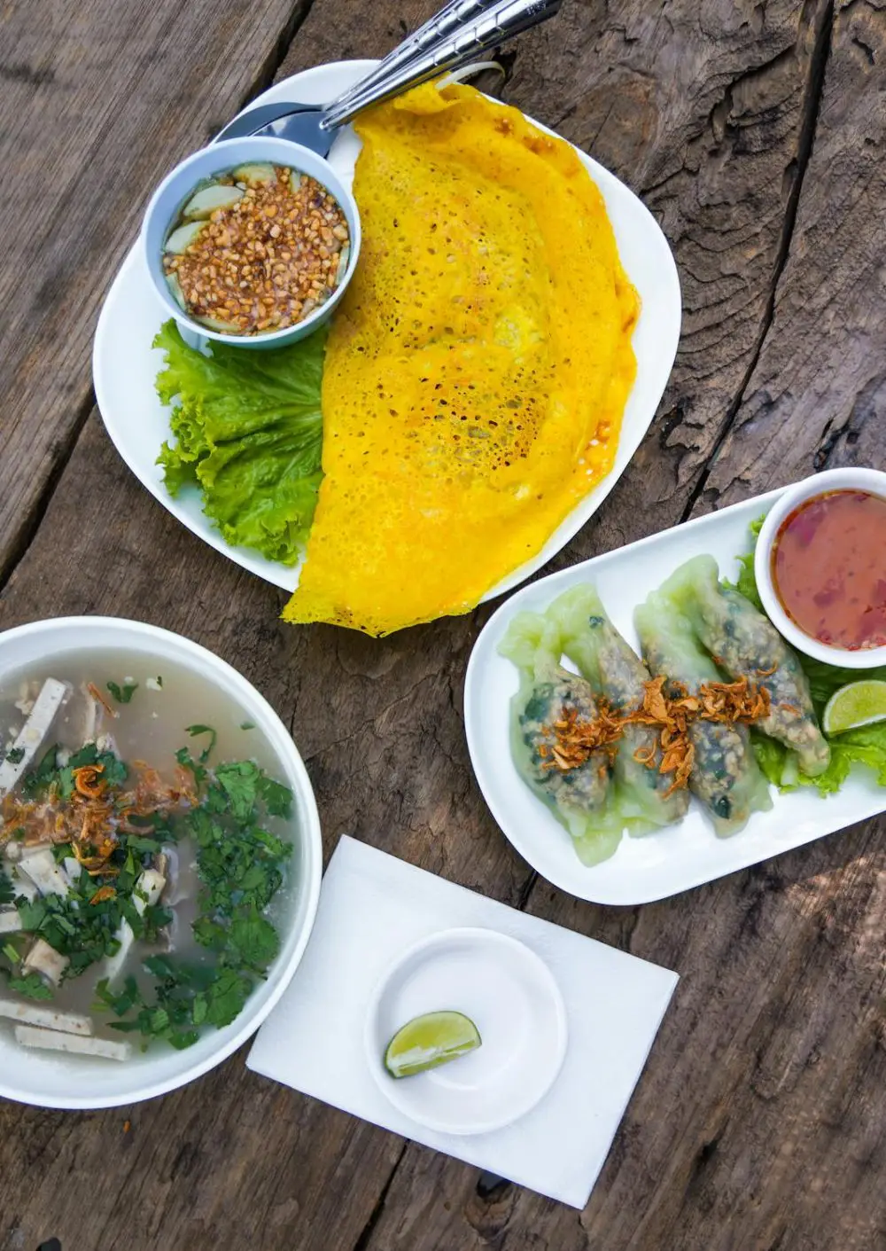 10 Kuliner Khas Vietnam yang Lezat, Bikin Pengen Nambah Terus