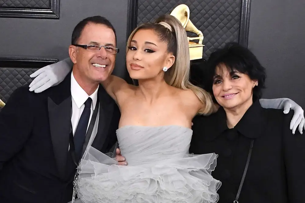 5 Fakta Keluarga Ariana Grande, Kompak dengan Kakak Sambungnya