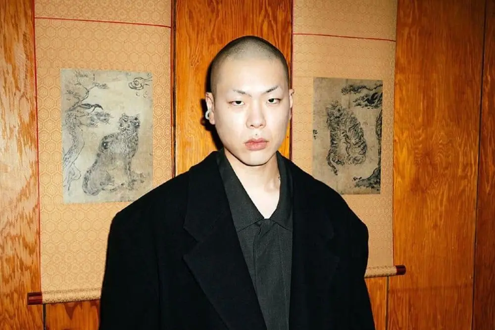 Penyanyi Oh Hyuk ‘Hyukoh’ Umumkan Pernikahan, Ini Faktanya