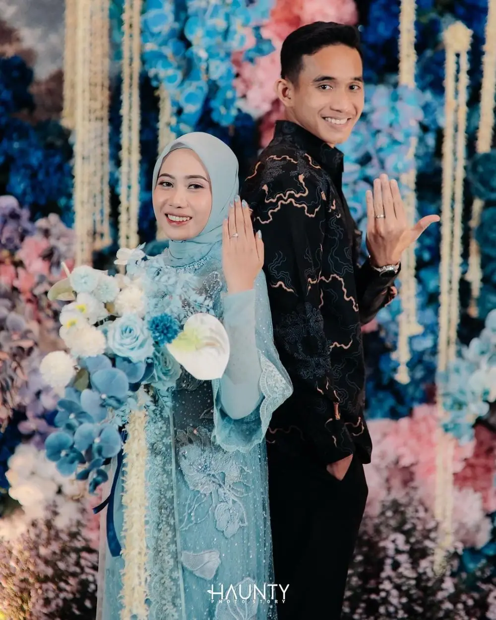 Pacaran 8 Tahun, Ini 7 Potret Lamaran Rizky Ridho dan Sendy Aulia