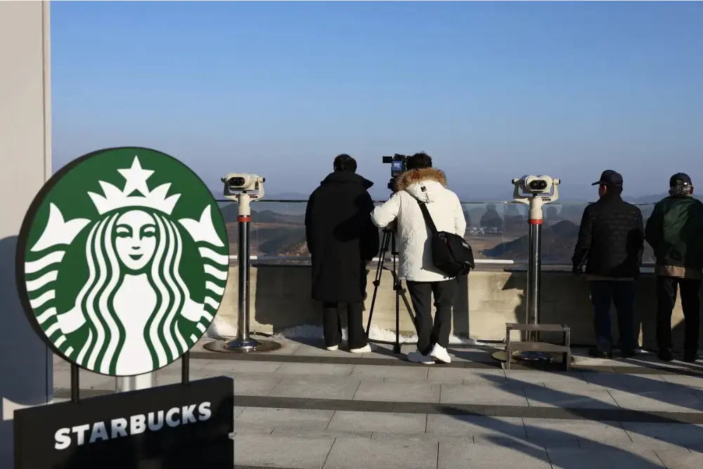 Starbucks Coffee Korea Co. Hadirkan Pemandangan Menghadap Korea Utara