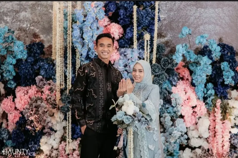 Pacaran 8 Tahun, Ini 7 Potret Lamaran Rizky Ridho dan Sendy Aulia