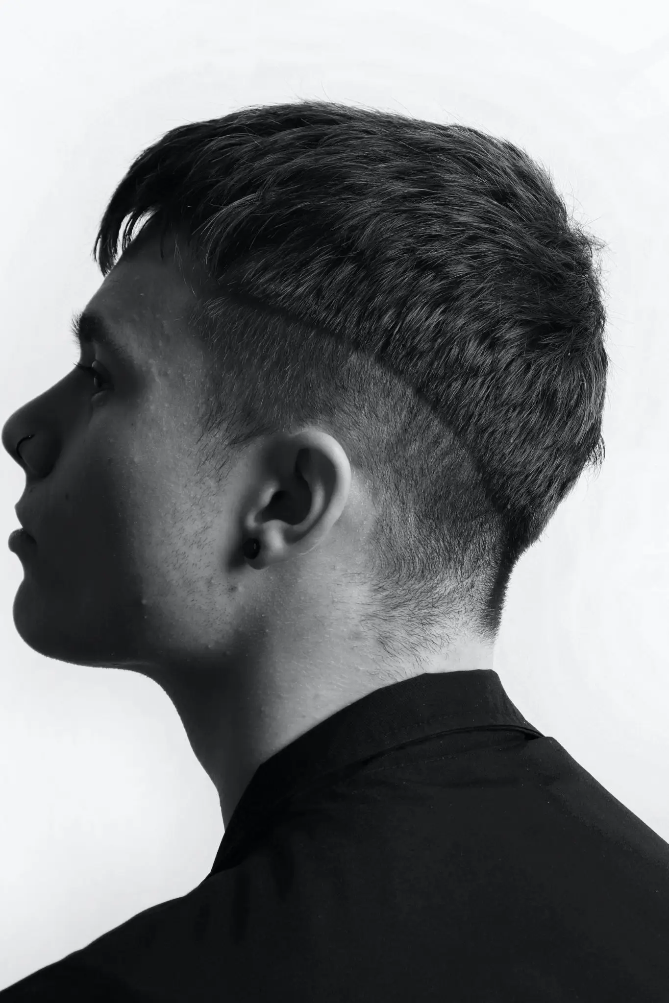 10 Potongan Rambut Mid Fade yang Trendi untuk Laki-Laki