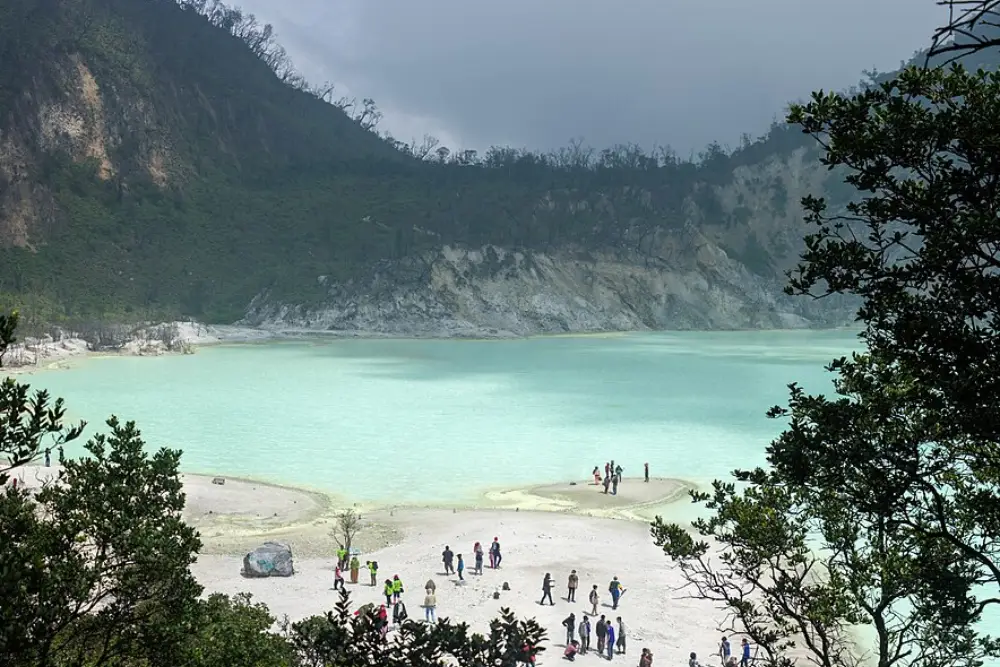 10 Tempat Wisata di Ciwidey yang Lagi Hits dan Terkenal