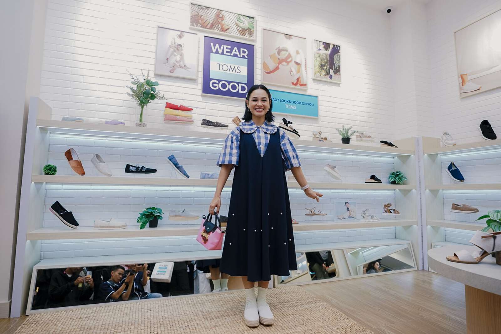 TOMS Indonesia Dukung Andien Aisyah Foundation Bangun Komunitas Kuat