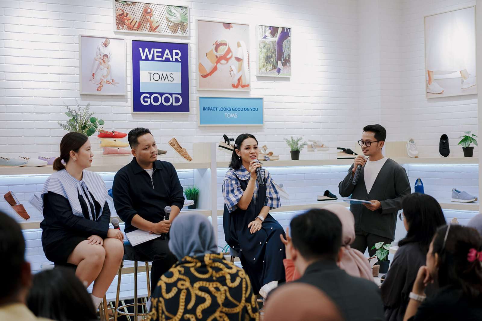 TOMS Indonesia Dukung Andien Aisyah Foundation Bangun Komunitas Kuat