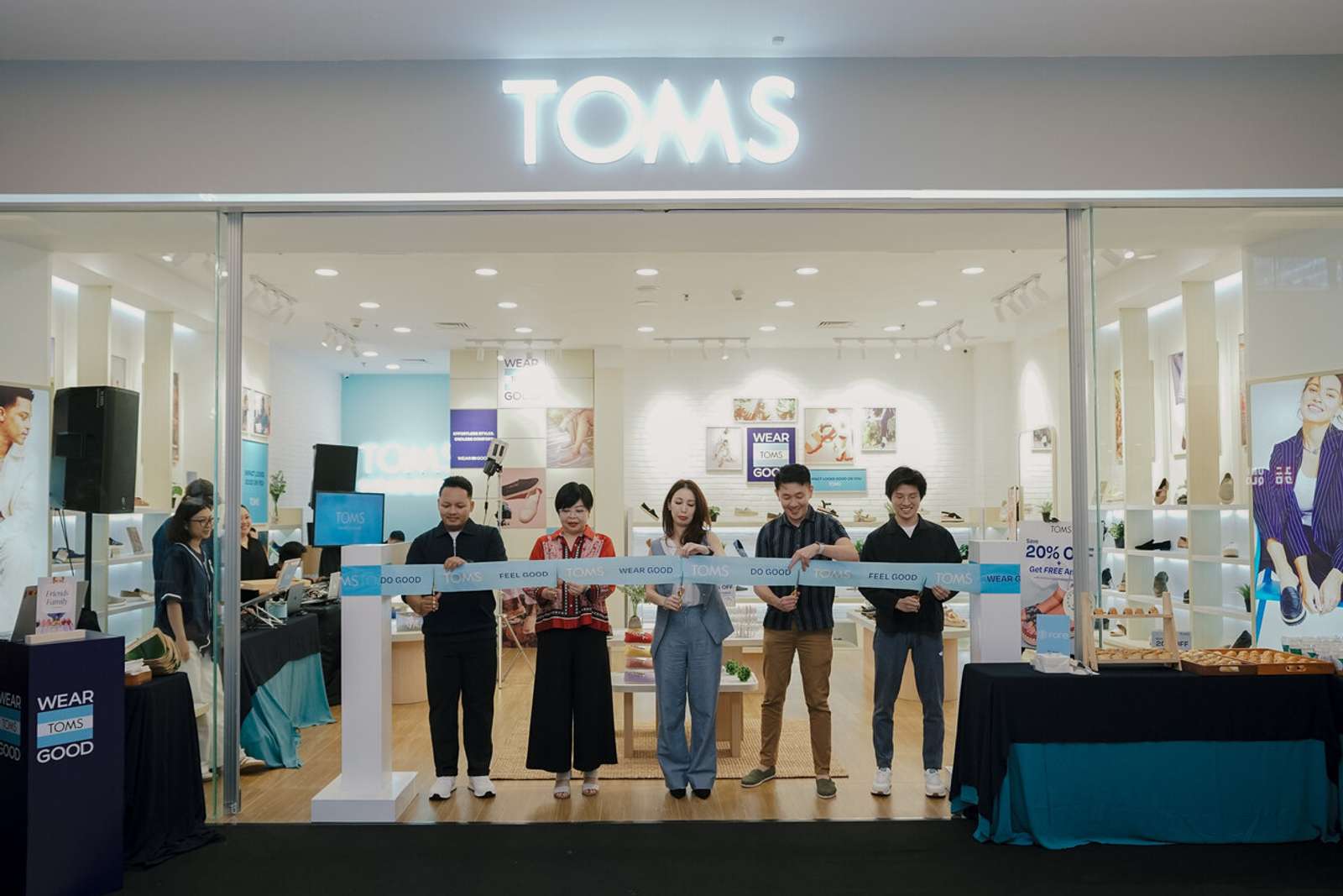 TOMS Indonesia Dukung Andien Aisyah Foundation Bangun Komunitas Kuat