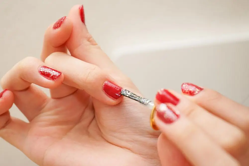 Urutan Nail Art yang Tepat, Agar Tahan Lama & Hasil Maksimal 