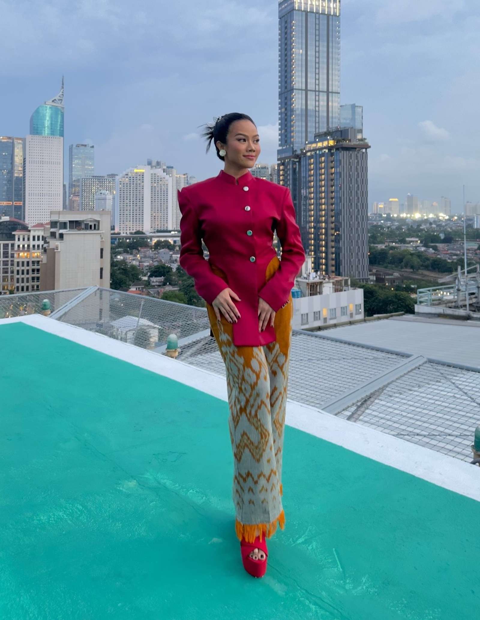 10 Kebaya Modern Terbaik 2024, Bisa Jadi Inspirasi