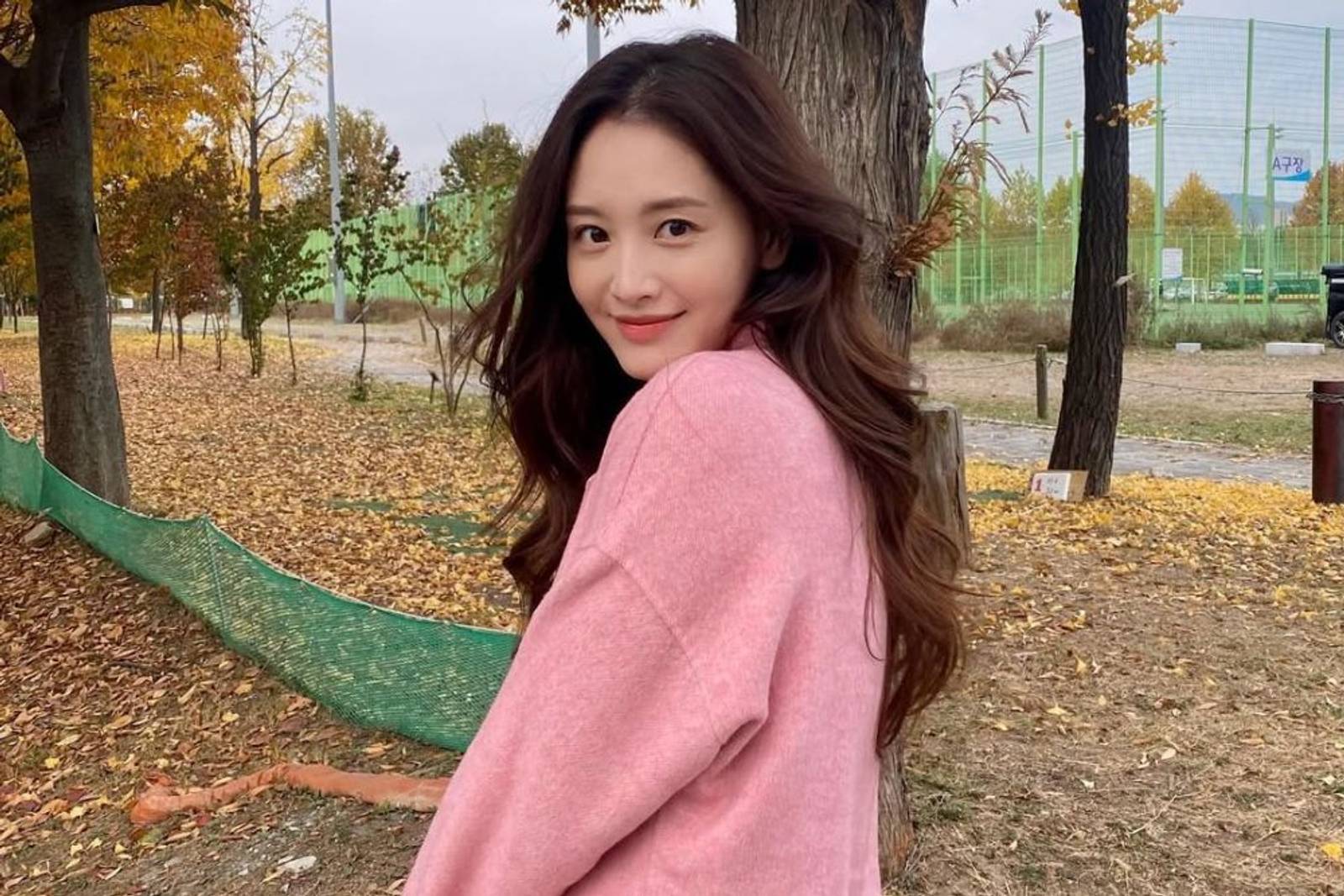 Kim Jae Kyung eks 'Rainbow' Umumkan Telah Menikah, Ini Faktanya!