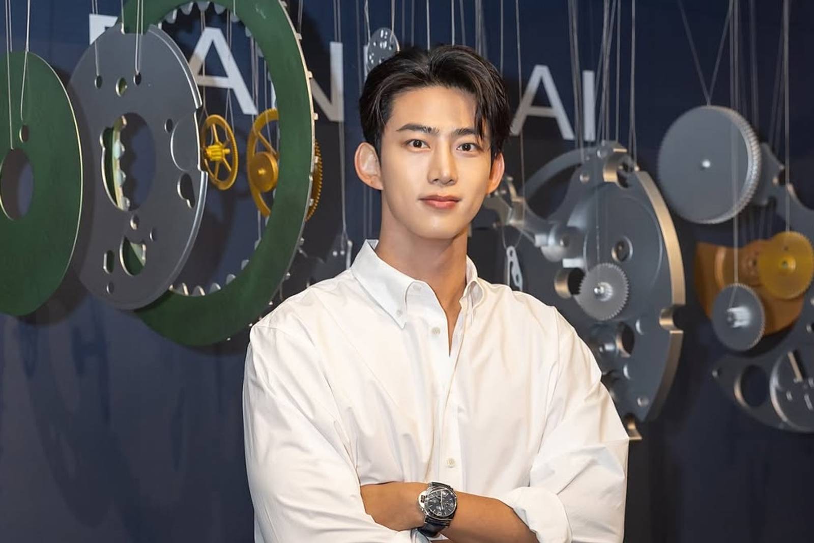 TaecYeon ‘2 PM’ Ketahuan Jalan Bareng Pacar, Ini 5 Faktanya