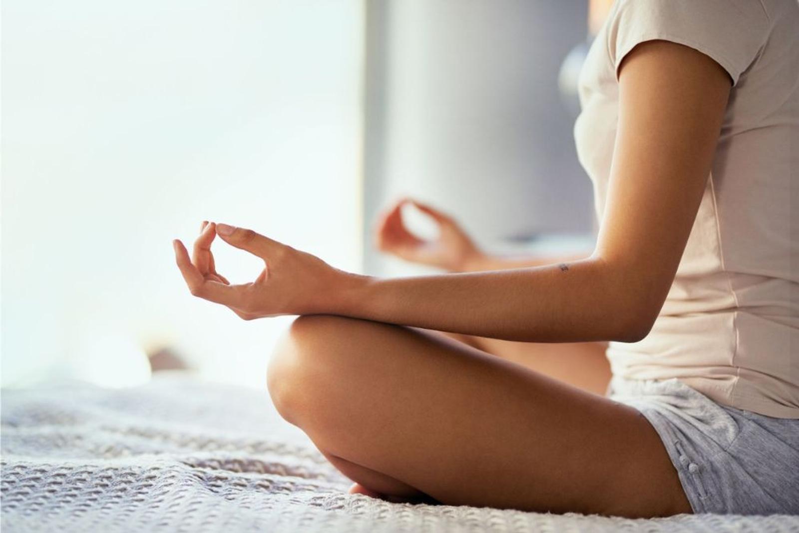 Cara Meditasi Sebelum Tidur, Buat Istirahat Lebih Berkualitas 