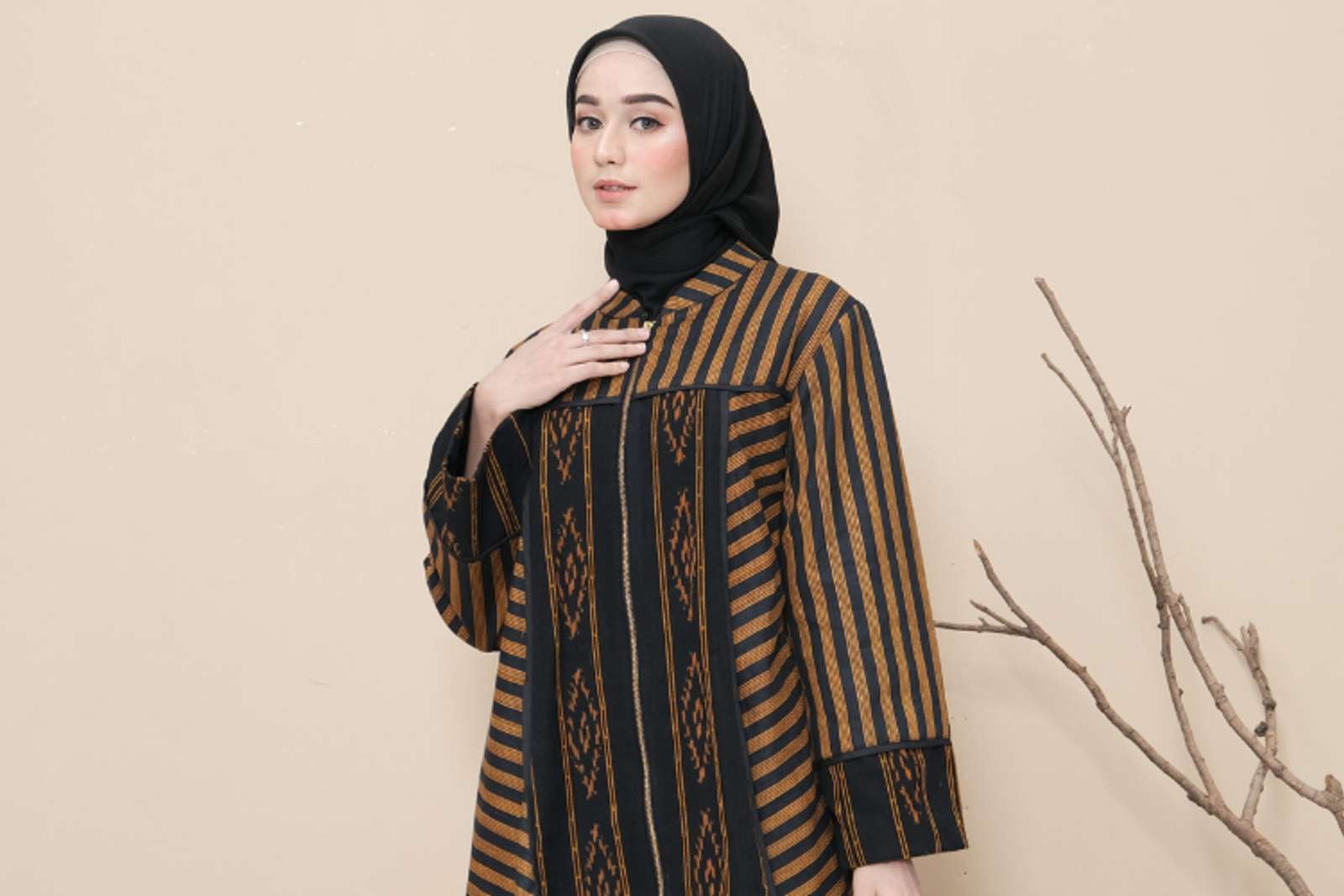 Model Baju Lurik Wanita Hijab, Mulai Dari Kebaya hingga Gamis