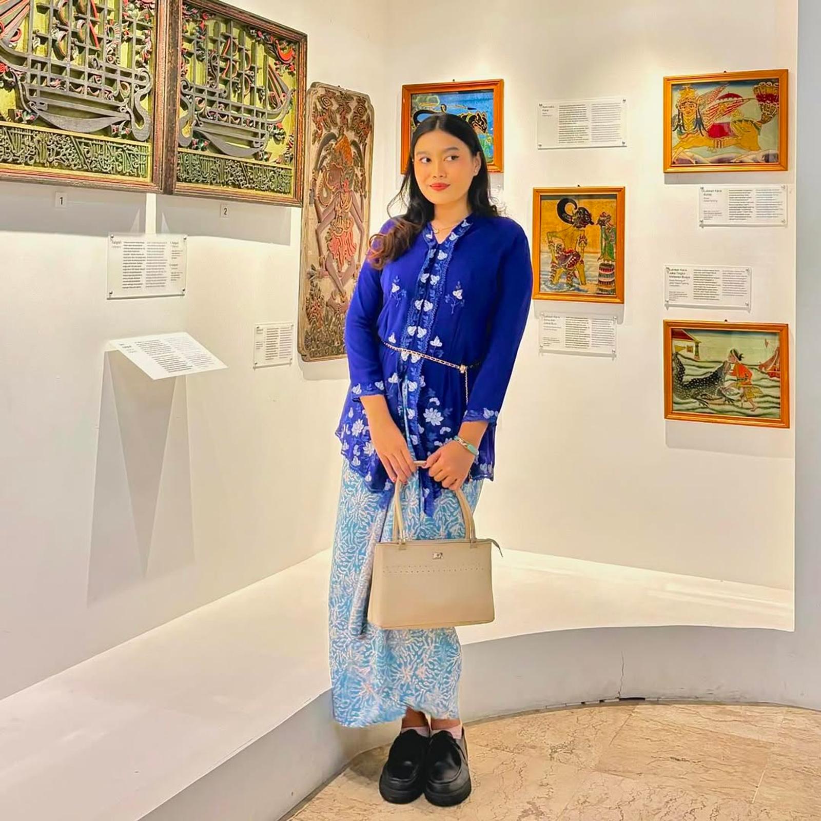 Ide Model Kebaya Bordir Berbagai Warna, Dari Klasik Hingga Kekinian