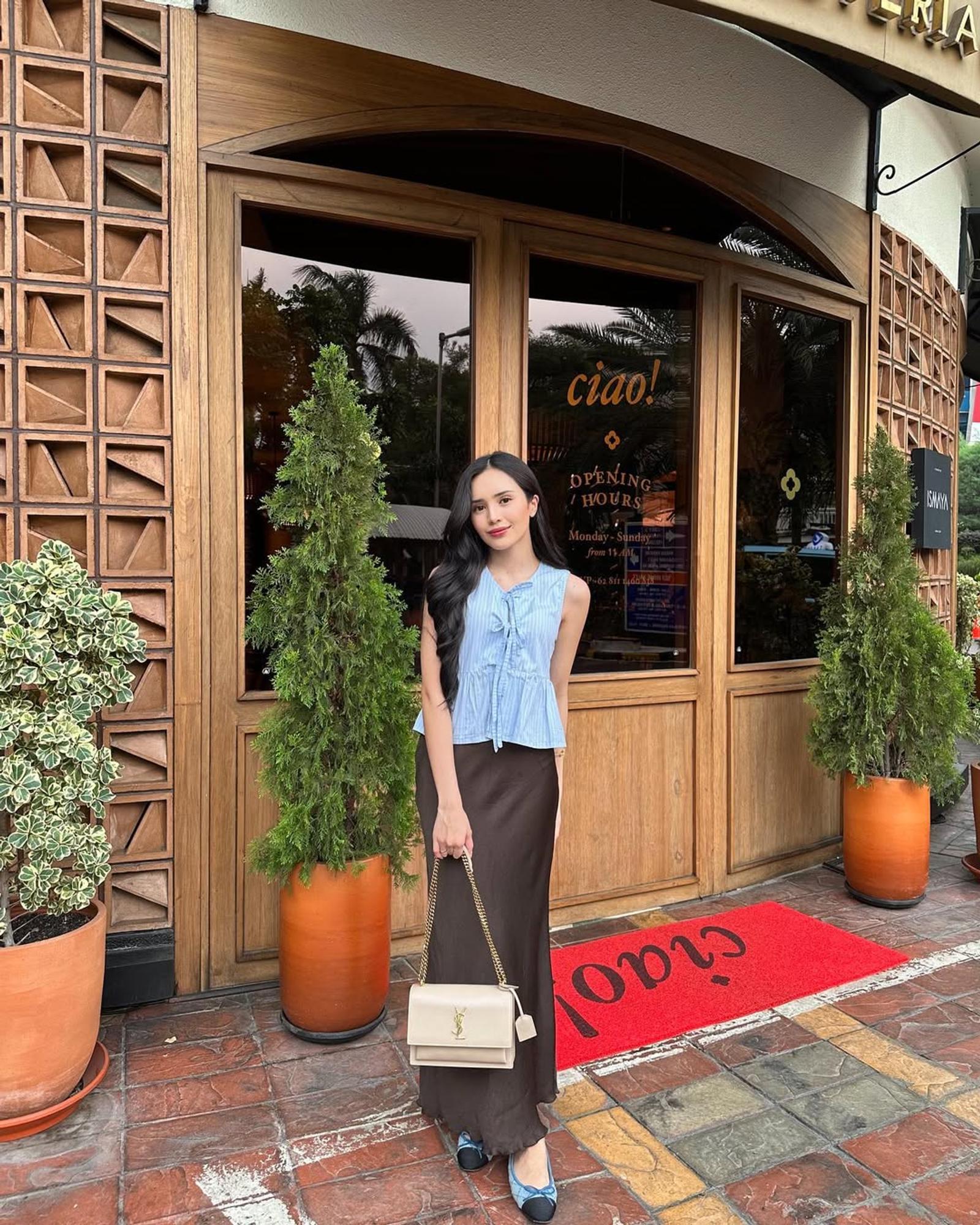 7 Inspirasi Outfit Ketemu Calon Mertua, Auto Approved!