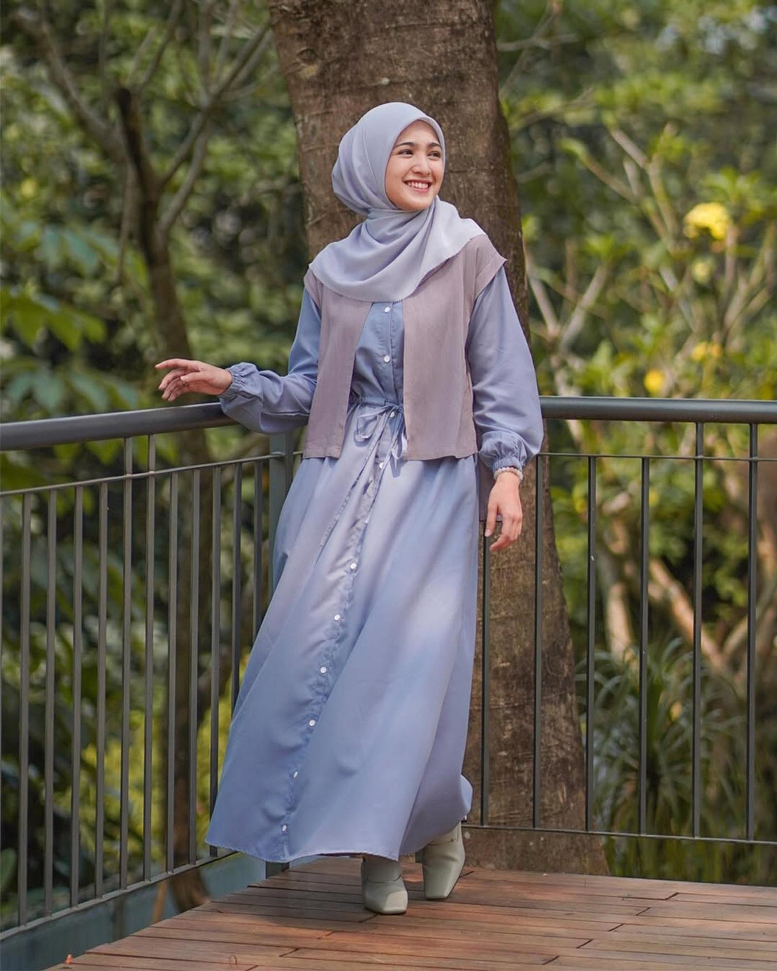 7 Inspirasi Outfit Ketemu Calon Mertua, Auto Approved!