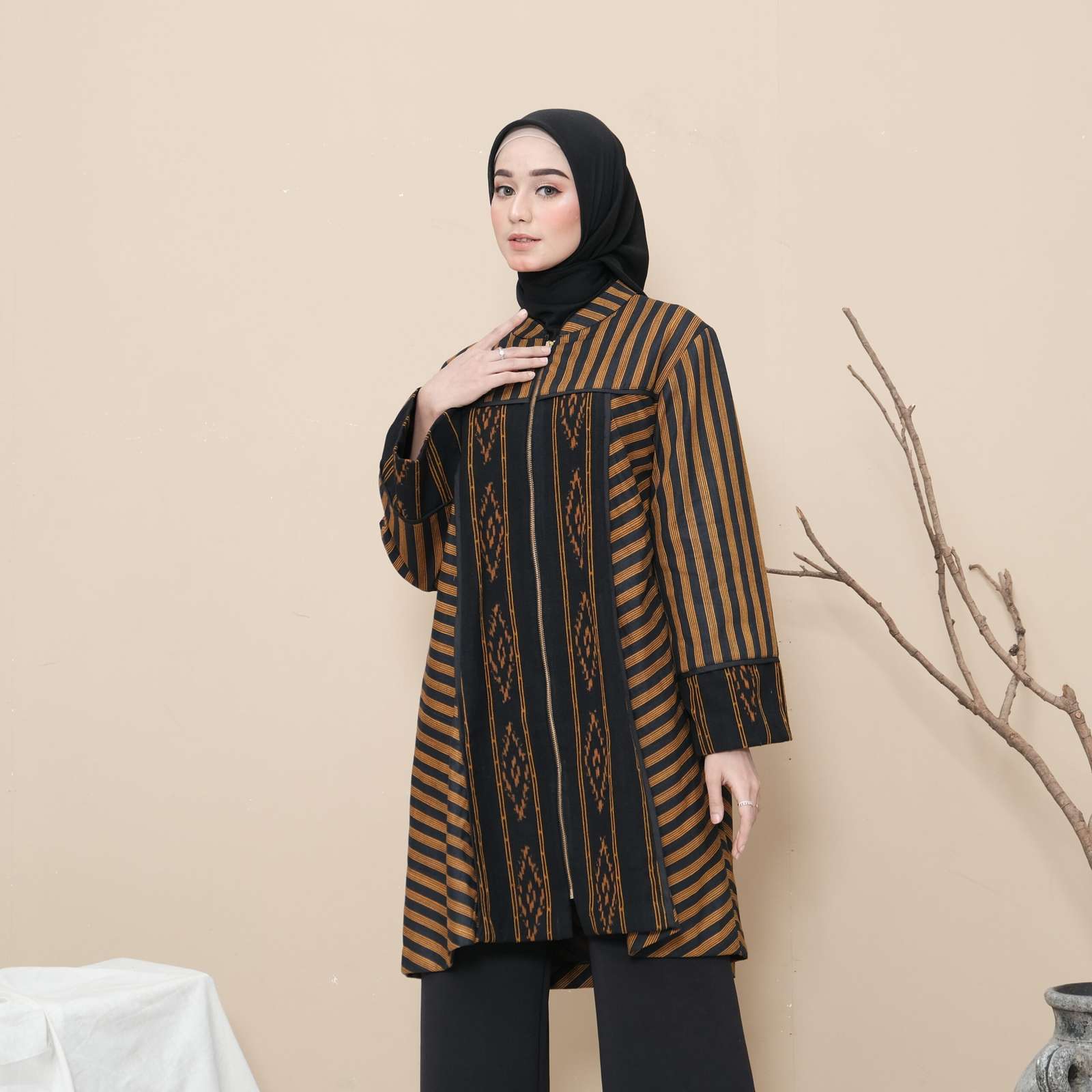 Model Baju Lurik Wanita Hijab, Mulai Dari Kebaya hingga Gamis