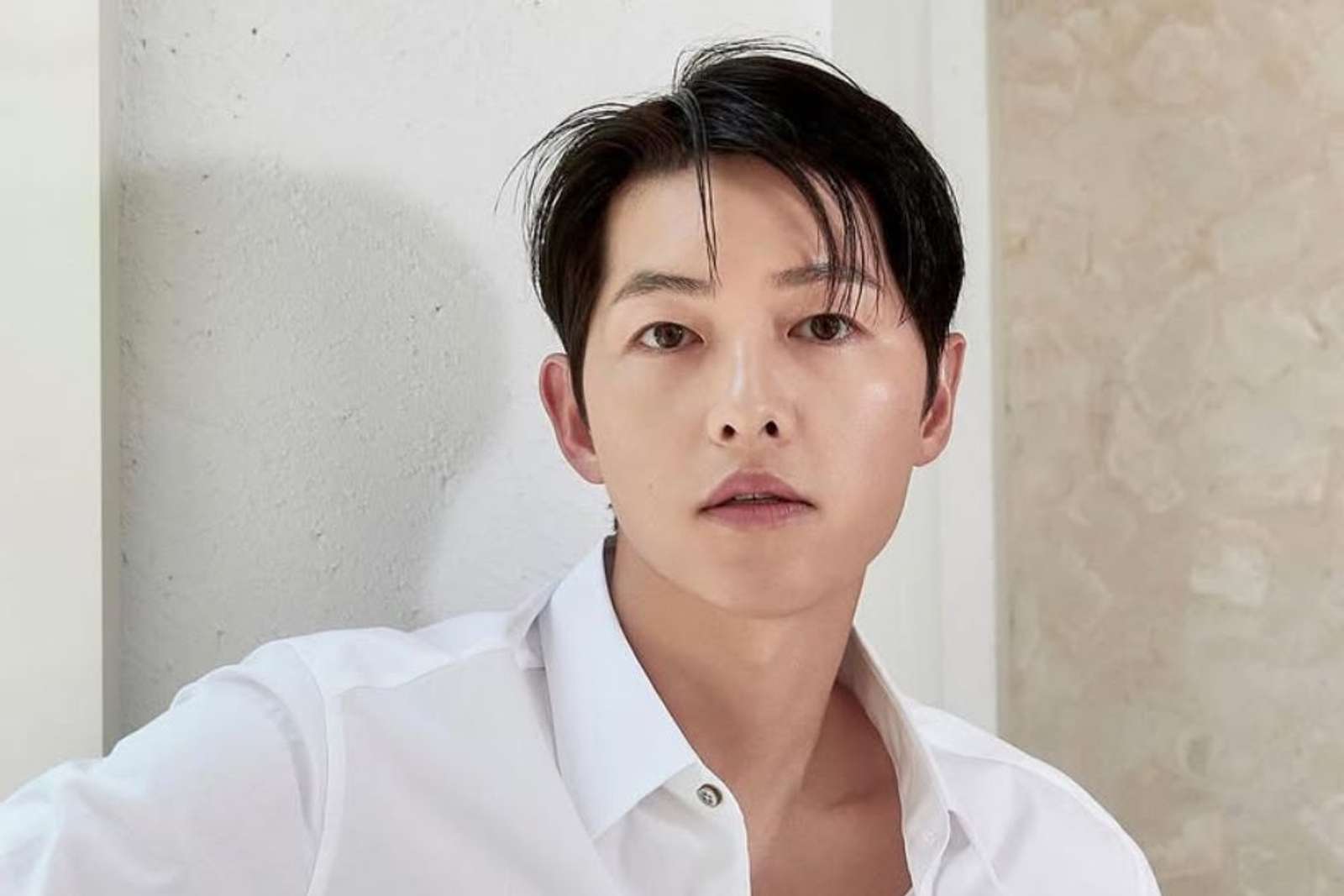 7 Fakta Keluarga Song Joong Ki, Rela Belajar Bahasa Spanyol untuk Anak