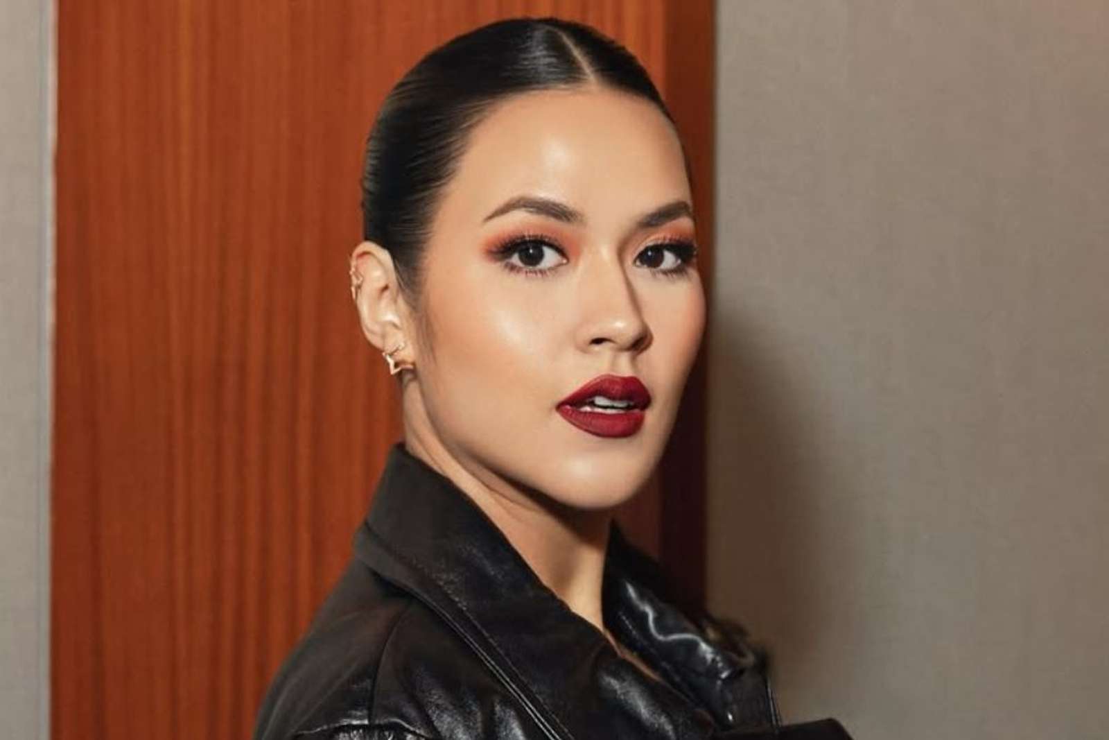 Inspirasi Gaya Makeup Raisa untuk Sambut Akhir Tahun