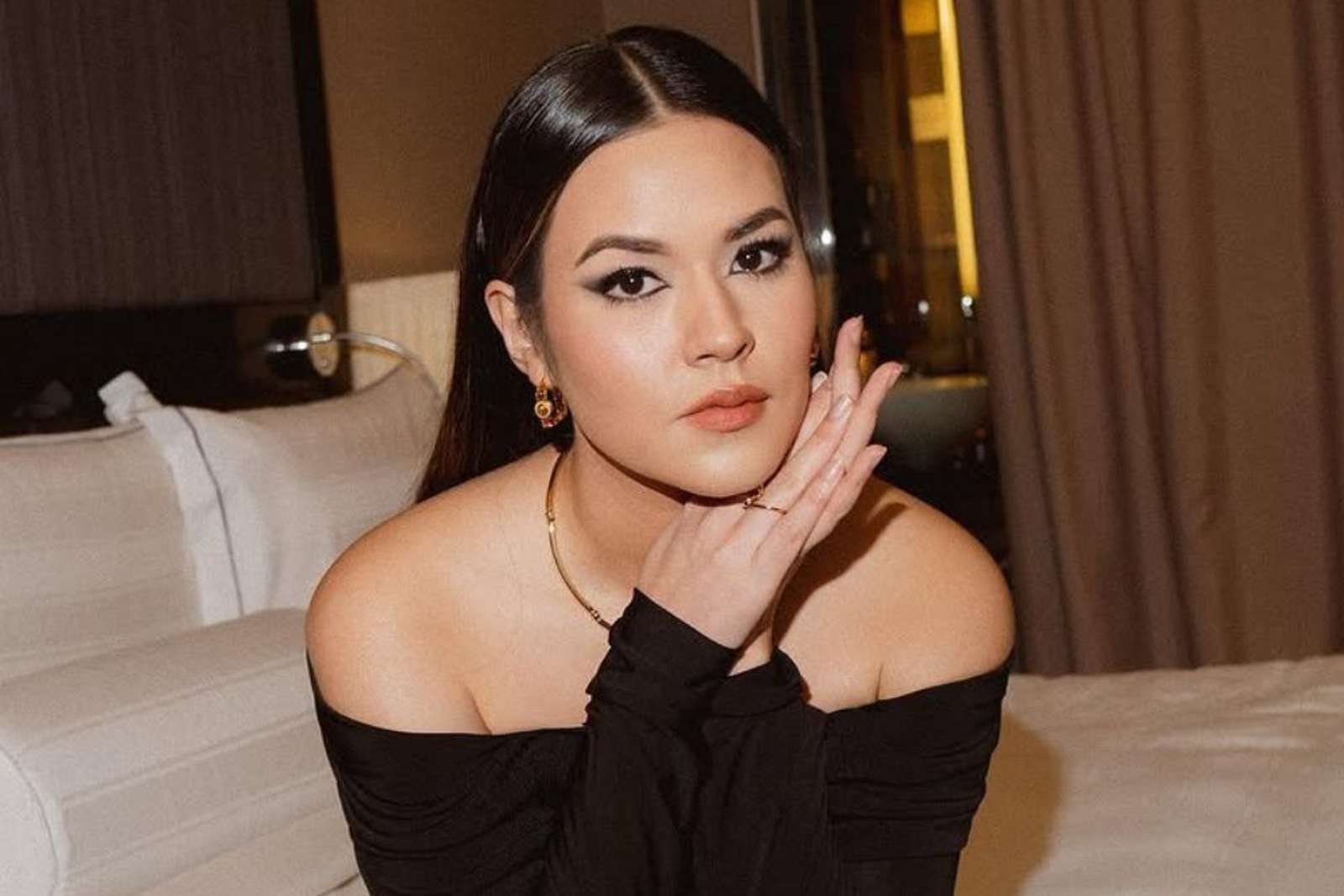 Inspirasi Gaya Makeup Raisa untuk Sambut Akhir Tahun