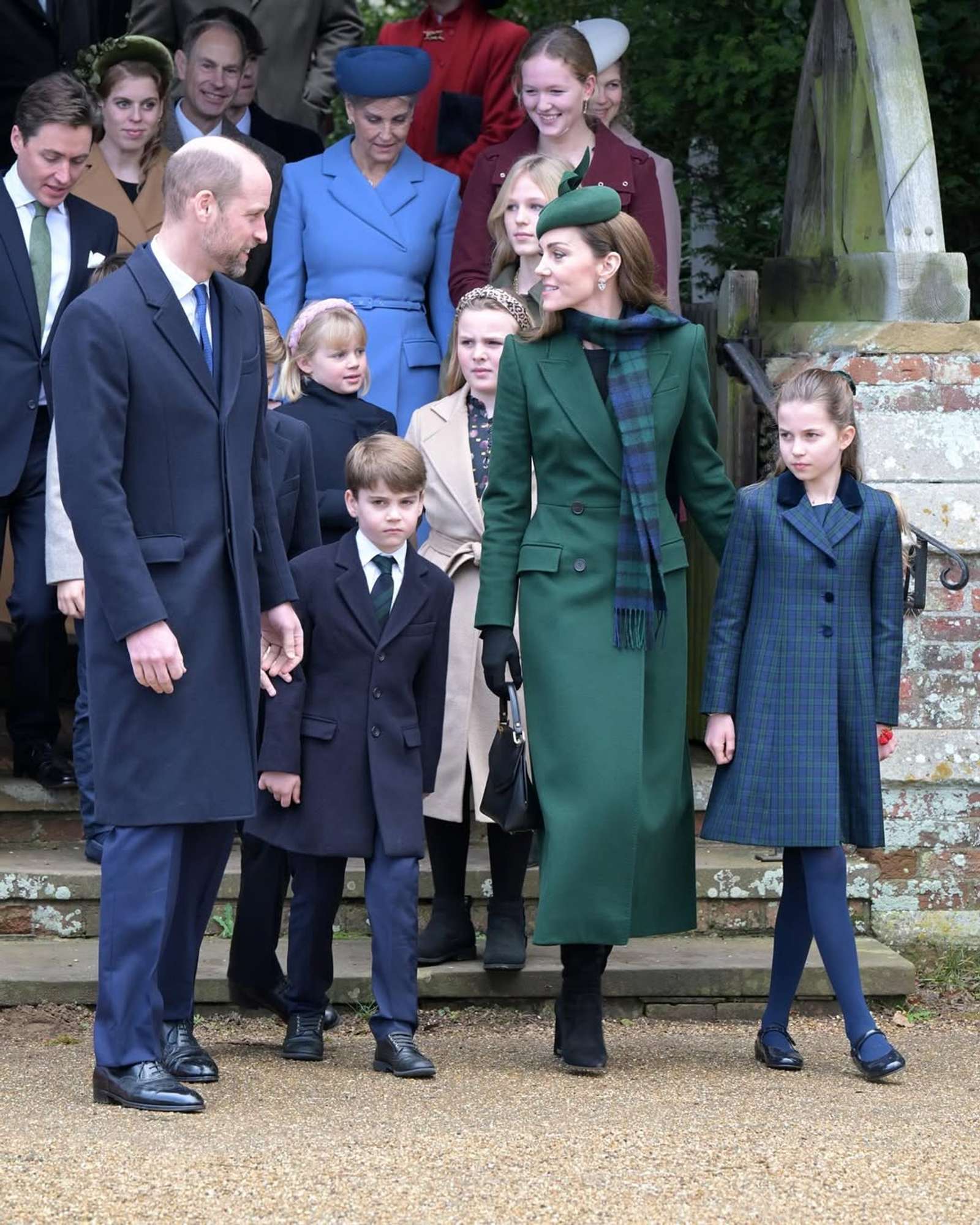 Gaya Kate Middleton dan Royal Family saat Natal 2024 di Sandringham