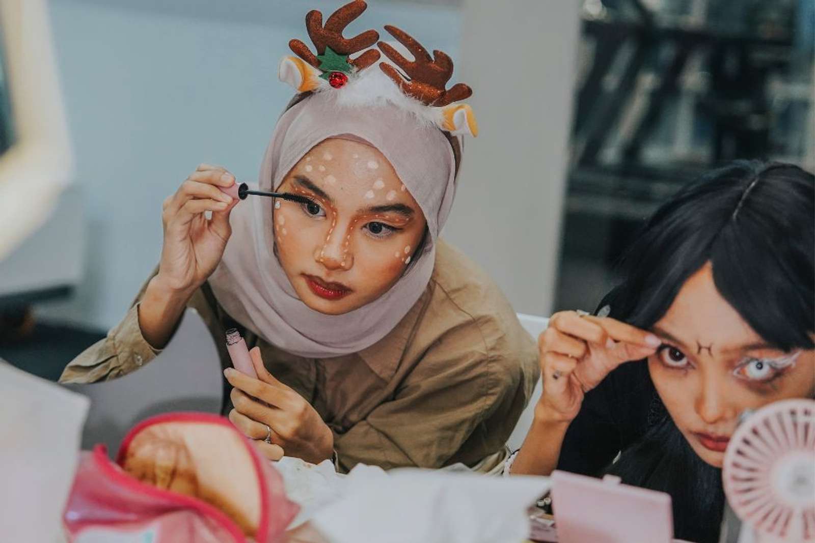 Unleashing The Power of Makeup: Serunya Belajar Makeup Character 