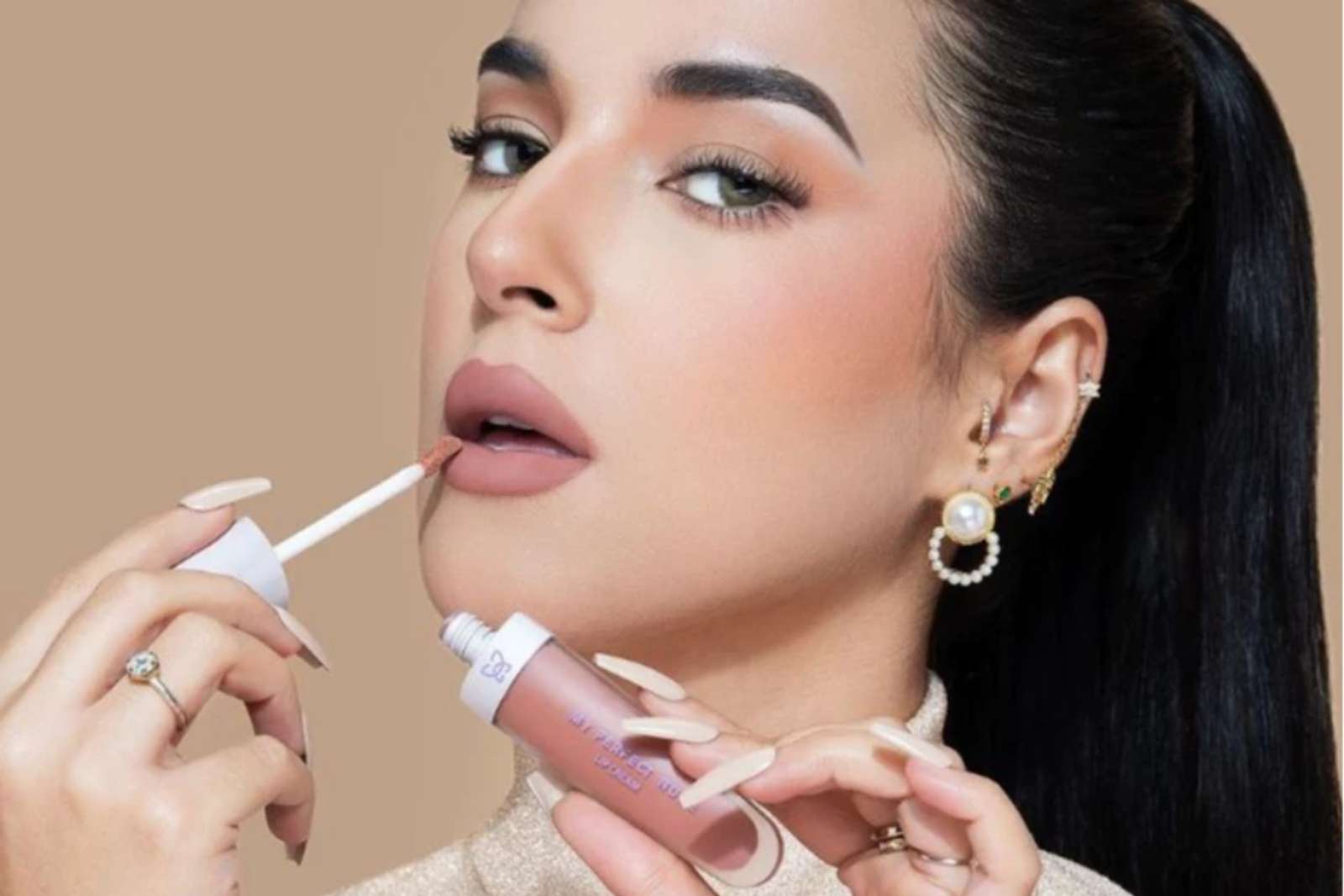 10 Lipstik Terbaik 2024 yang Bagus dan Tahan Lama 