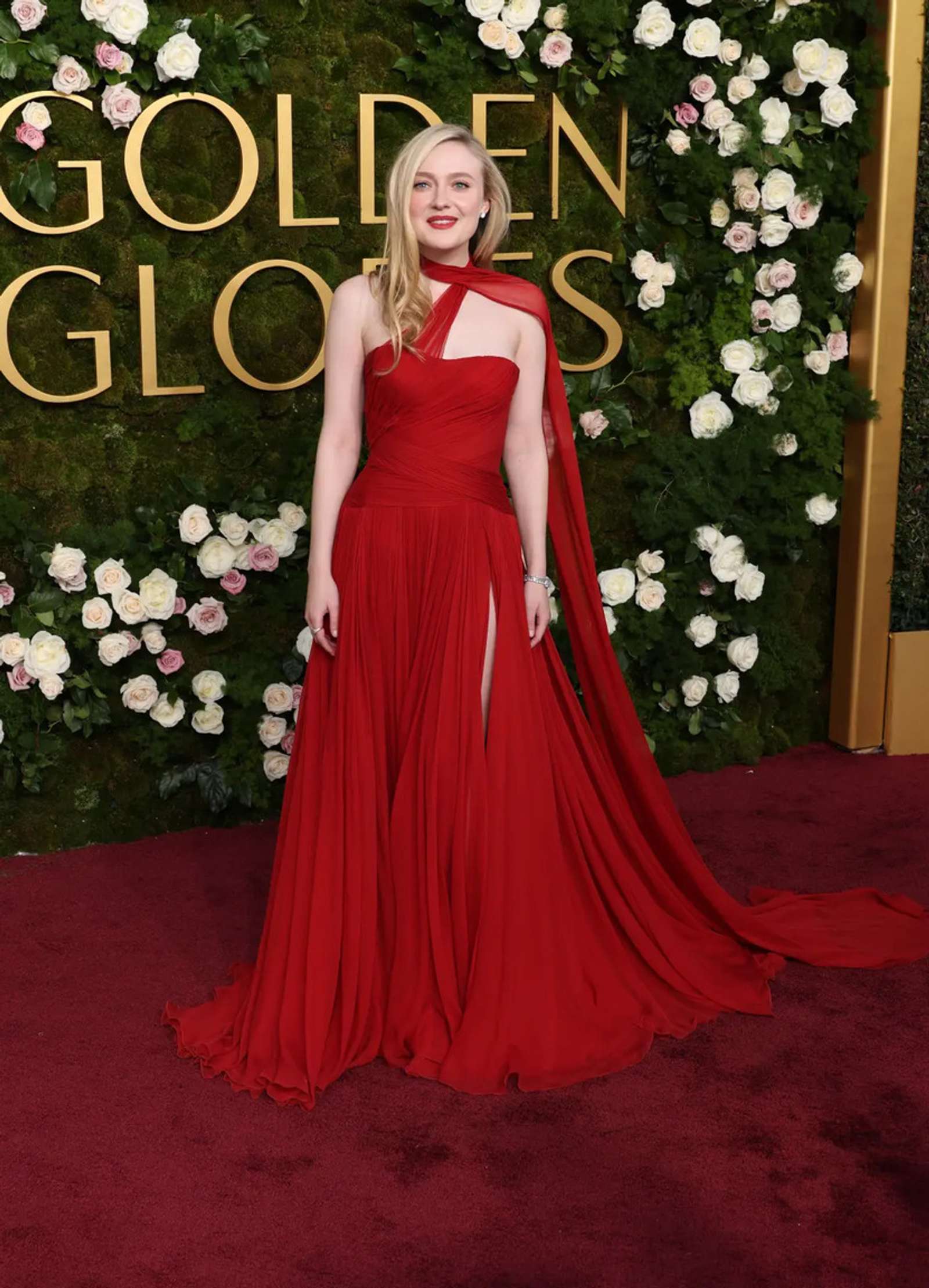 25 Gaya Glamor Artis Perempuan di Karpet Merah Golden Globes 2025