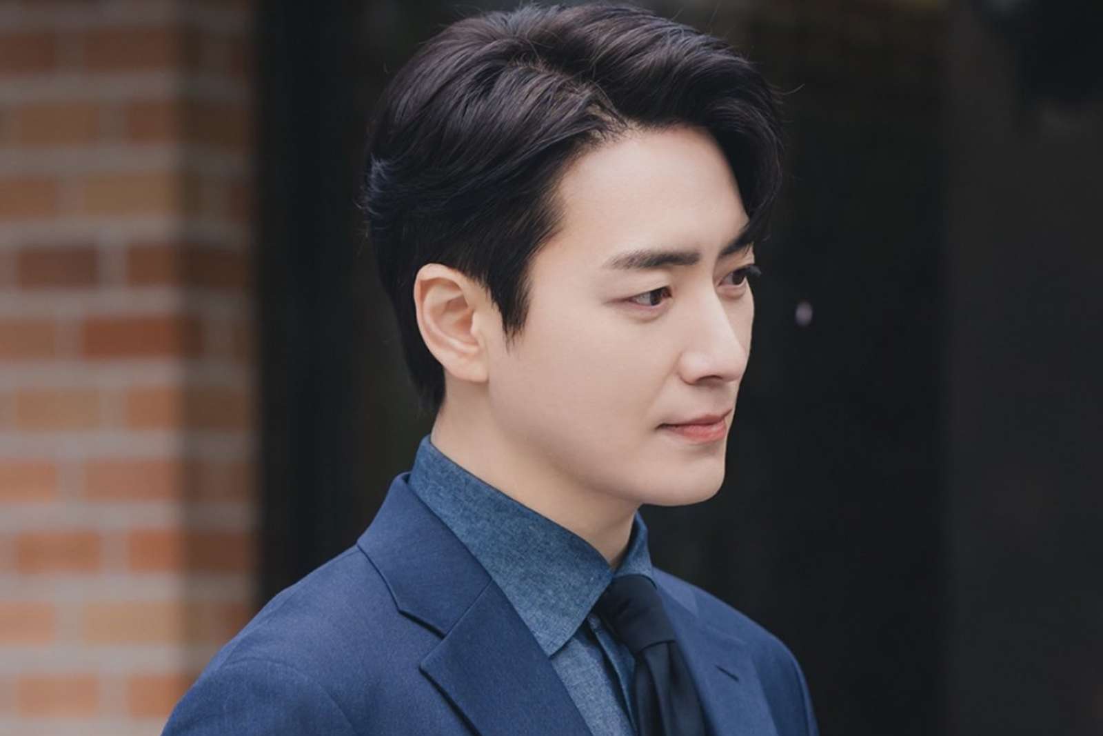 Profil Lee Joon Hyuk, Pemeran Utama Drama 'Love Scout'