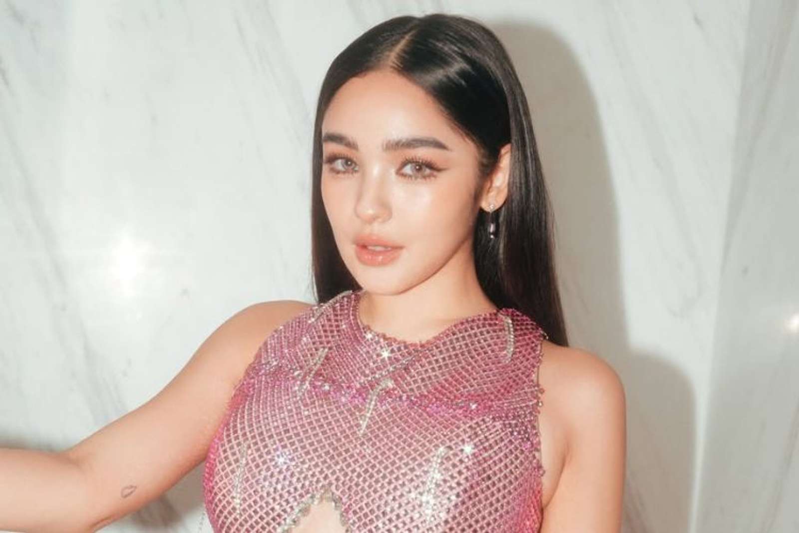 Gaya Andrea Brillantes, Dinobatkan Jadi Perempuan Tercantik Nomor 1